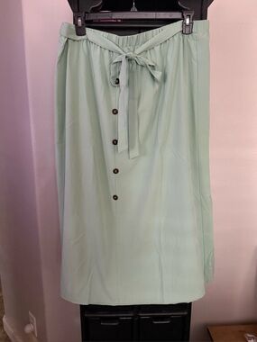 Light Green Button-Front Tie Waist Skirt